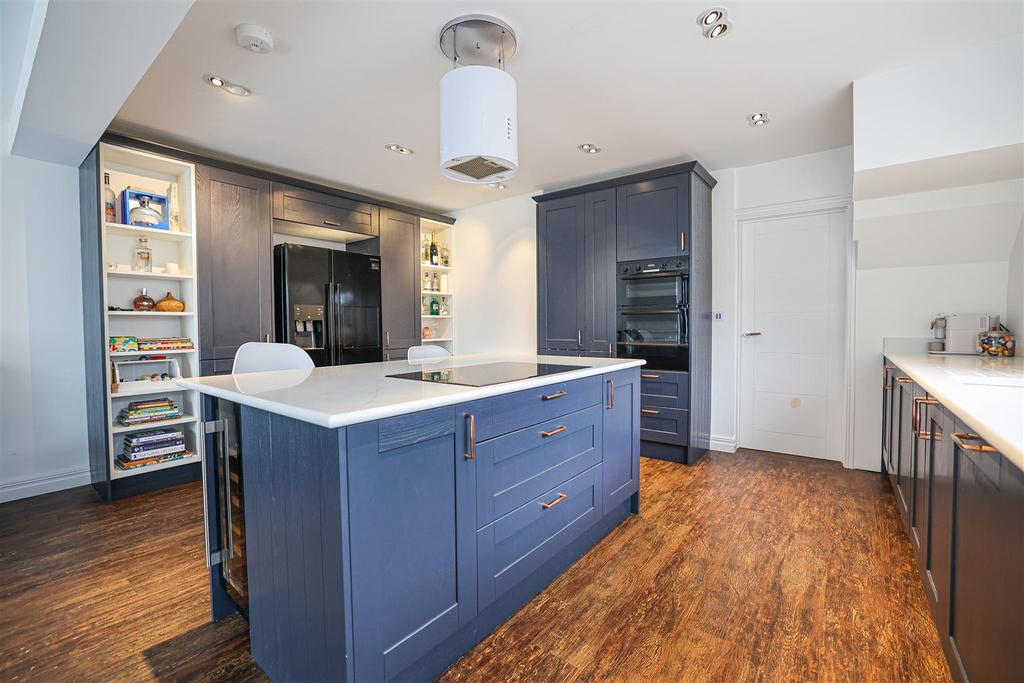 Sixth Avenue, Watford, WD25 4 bed semidetached house for sale £650,000