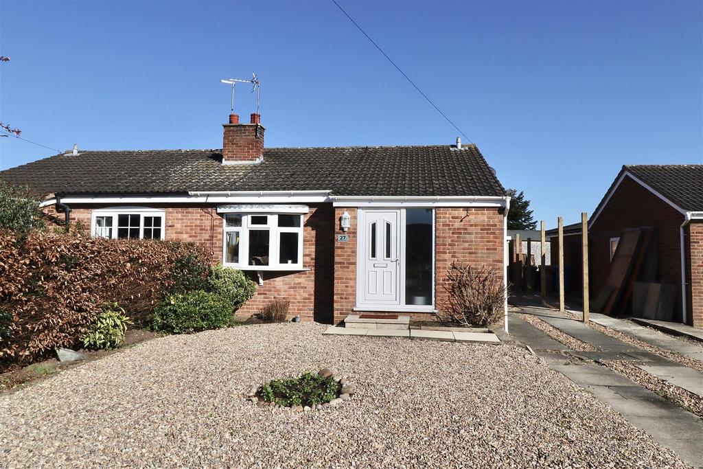 Moorfield Drive, Wilberfoss, York 2 bed semidetached bungalow for sale