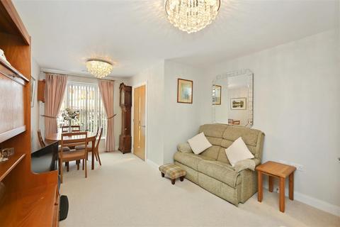 1 bedroom apartment for sale, Milward Place, Clive Road, Redditch, Worcestershire, B97 4BT