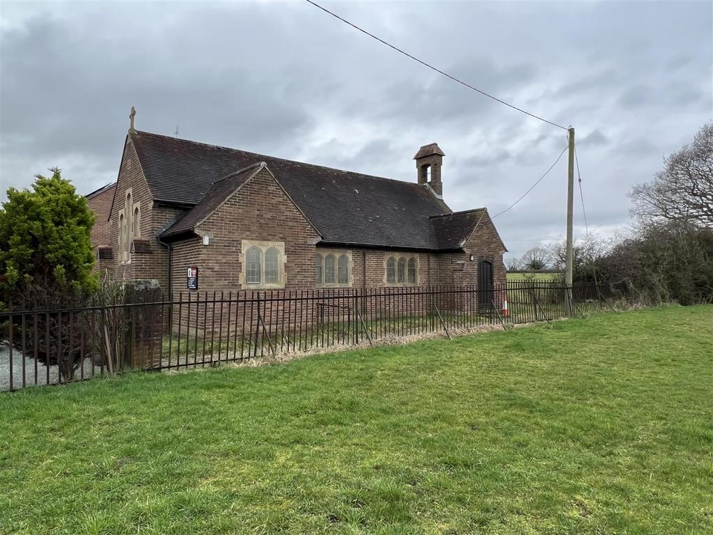 Crabtree Green, Eyton, Nr Wrexham. Detached house for sale £100,000