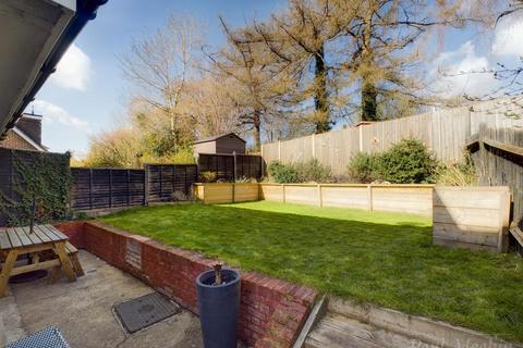 29 Mallard Road, South Croydon, CR2 8PX