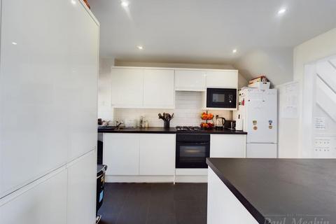 29 Mallard Road, South Croydon, CR2 8PX