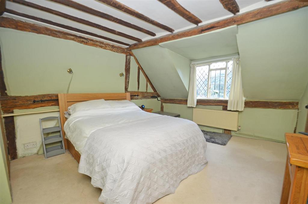 Bed 1.JPG