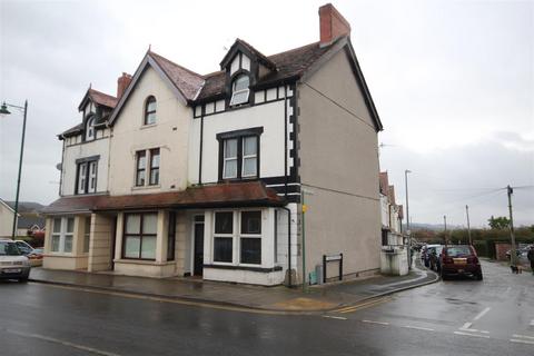 4 bedroom end of terrace house for sale, Conwy Road, Llandudno Junction