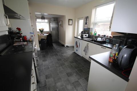 4 bedroom end of terrace house for sale, Conwy Road, Llandudno Junction