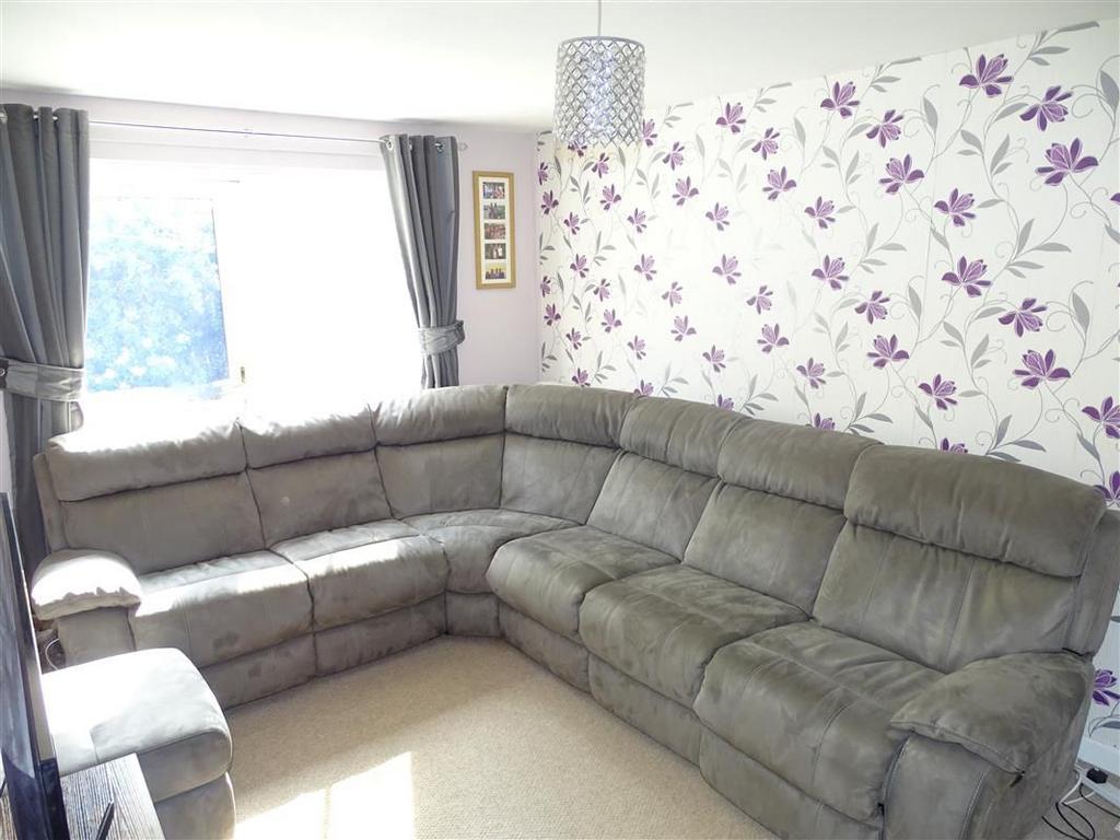 Lounge B