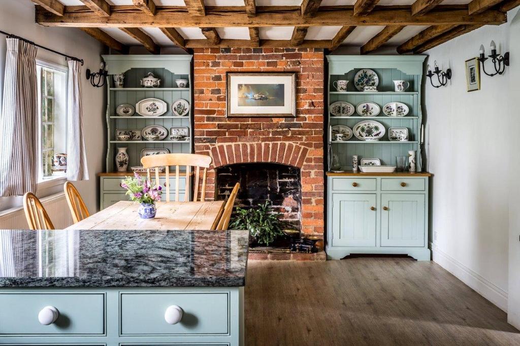 Kitchen/Breakfast Rm