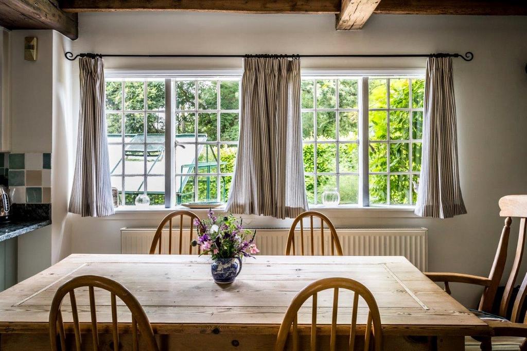 Breakfast Room