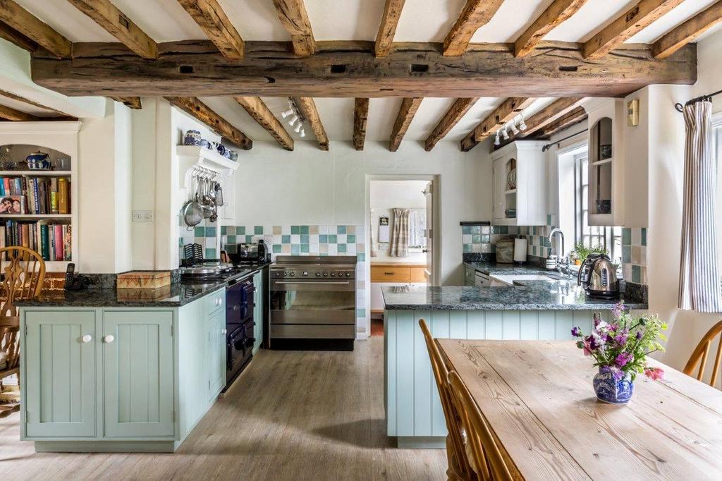 Kitchen/Breakfast Rm