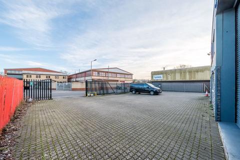 Property to rent, Oakfield Industrial Estate, Witney OX29