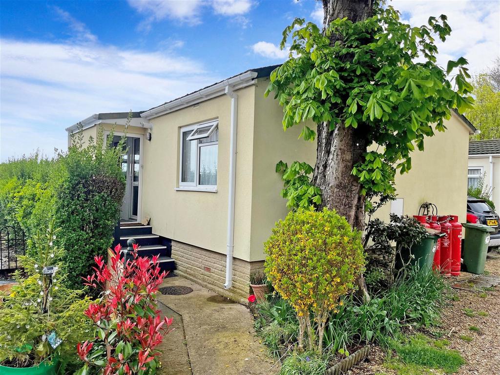 The Street, Bramber, Steyning, West Sussex 2 bed mobile home for sale