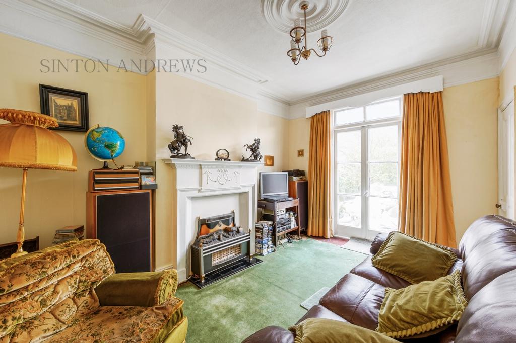 Bellevue Road, Ealing, W13 3 bed house £825,000