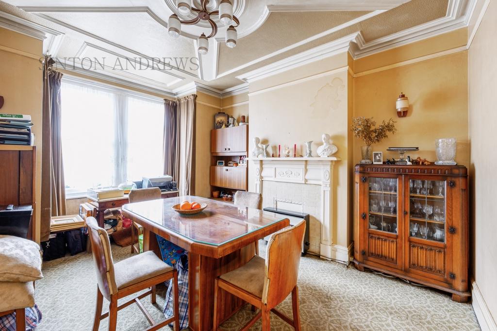 Bellevue Road, Ealing, W13 3 bed house £825,000