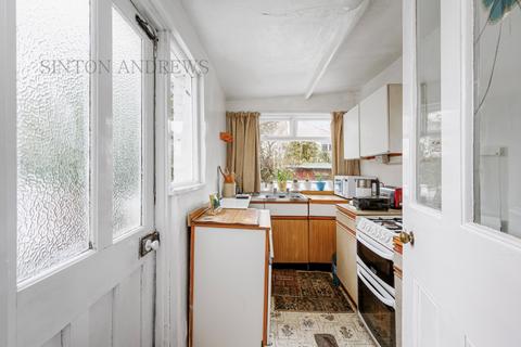 24 Bellevue Road, London, W13 8DE