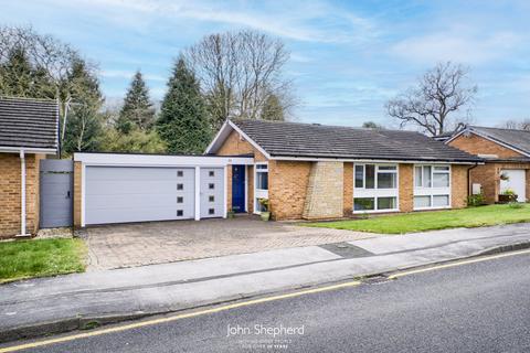 2 bedroom bungalow for sale, Milcote Road, Solihull, West Midlands, B91
