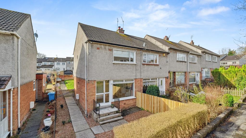 Cunningham Drive, Giffnock, Glasgow, G46 6EW 2 bed end of terrace house
