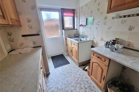12 Denham Road, Feltham, TW14 0DB