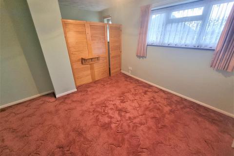 12 Denham Road, Feltham, TW14 0DB