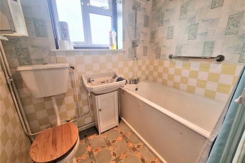 12 Denham Road, Feltham, TW14 0DB