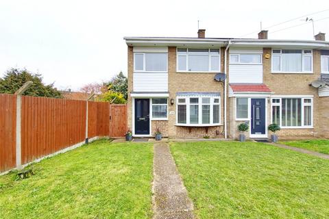 3 bedroom end of terrace house to rent - Rook Close, Hornchurch, Essex, RM12