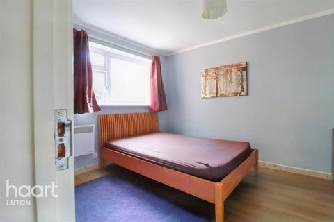 18, Clive Court Havelock Rise, Luton, LU2 7YD