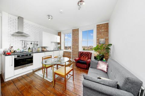 2 bedroom flat for sale - Green Lanes, London N4