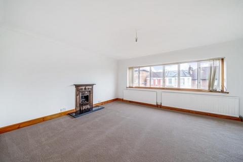 74a Wilton Road, London, N10 1LT