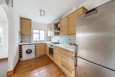 74a Wilton Road, London, N10 1LT