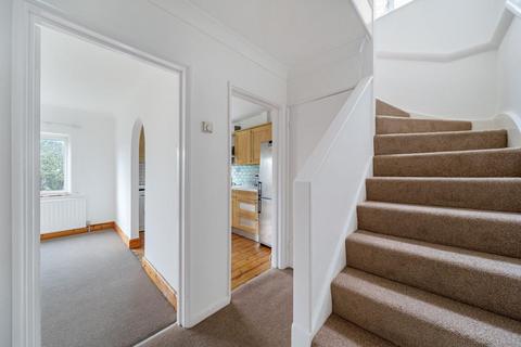 74a Wilton Road, London, N10 1LT
