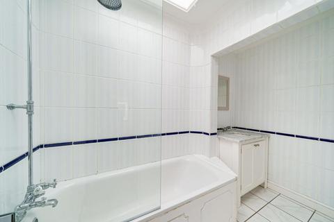 74a Wilton Road, London, N10 1LT