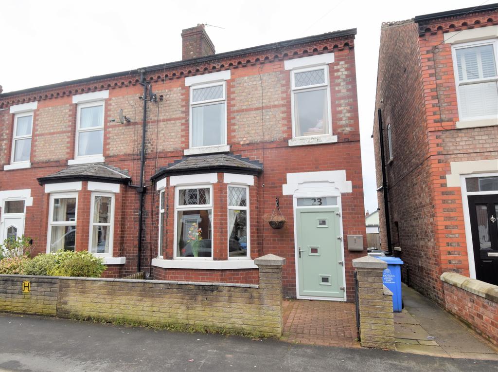 Alderley Road, Flixton, M41 3 bed semidetached house £315,000