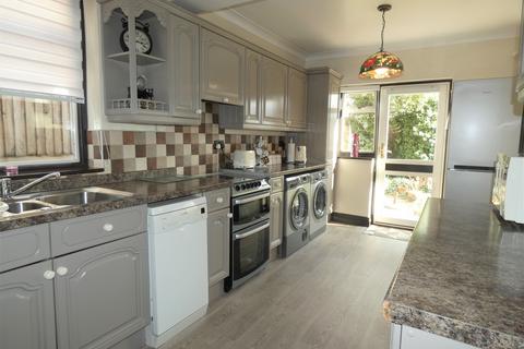 76 Barton Avenue, Romford, RM7 0ND