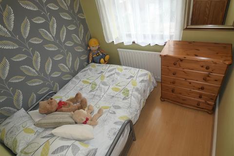 76 Barton Avenue, Romford, RM7 0ND
