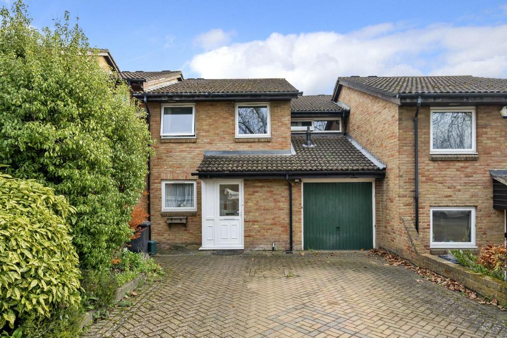 Foxgrove Road, Beckenham 5 bed terraced house £800,000