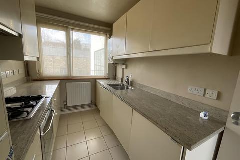 2 bedroom flat for sale, South Norwood Hill, South Norwood