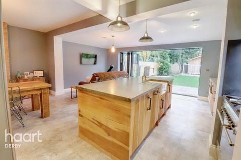 8 Park Drive, Littleover, Derby, DE23 6FY