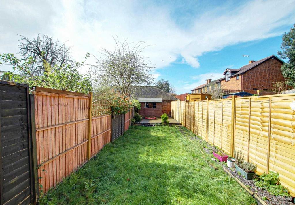 Donkin Hill, Caversham, Reading 3 bed terraced house for sale £399,950