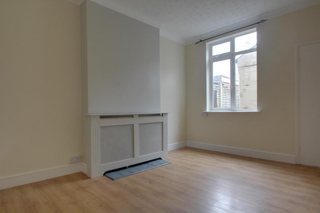 Park Road, Dudley 2 bed terraced house £725 pcm (£167 pw)