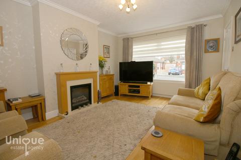 16 Dianne Road, Thornton-cleveleys, FY5 4EF