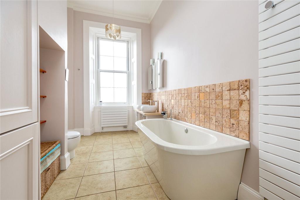 En Suite Bathroom