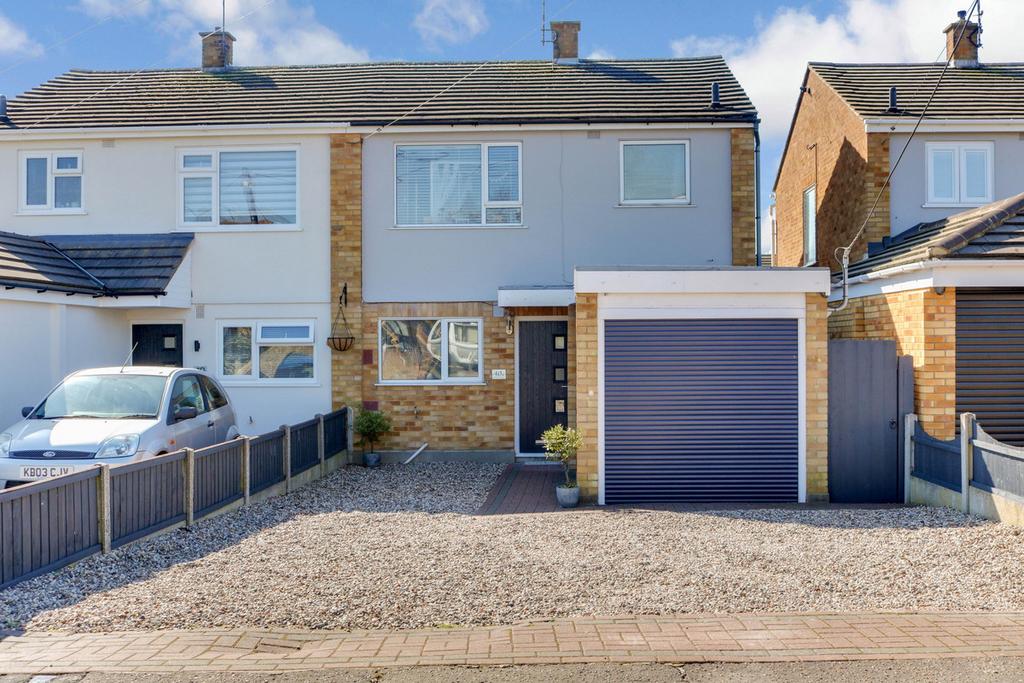 Spring Water Rd Springwater Road, Leigh-on-sea, SS9 3 bed semi-detached house - £1,650 ...