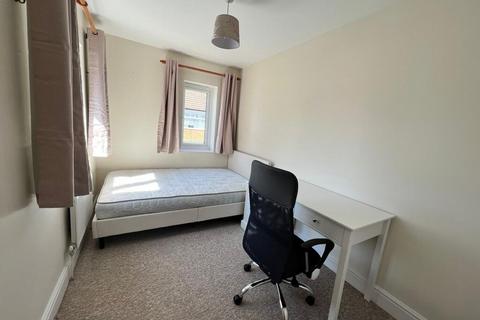5 bedroom terraced house to rent, Riverside Road,  Botley,  HMO Ready 5 Sharers,  OX2