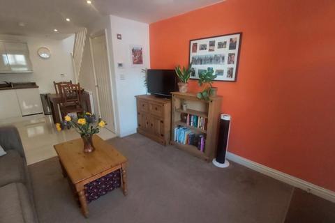 2 bedroom terraced house to rent - Earl Street, Watford, WD17 2PD