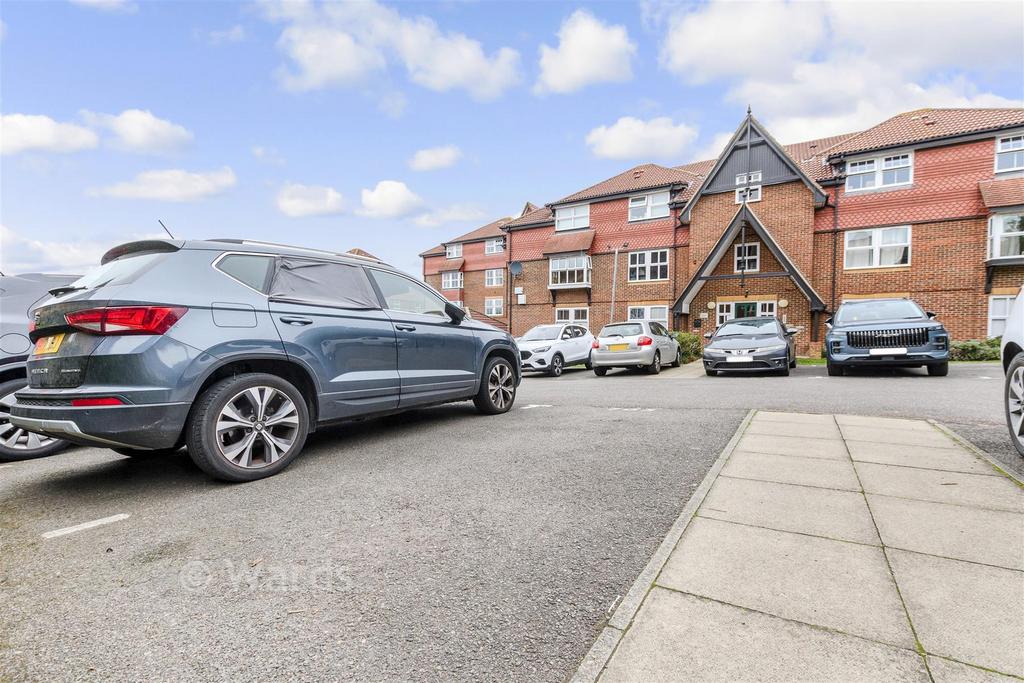 Driveway/Parking