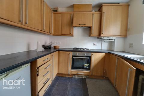 4 bedroom end of terrace house for sale, Lockwell Road, Dagenham