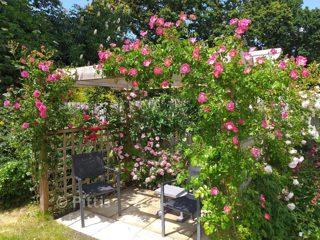 Sitting Area Seller Photo