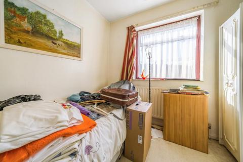 13 Ashdown Road, High Wycombe, HP13 7JD