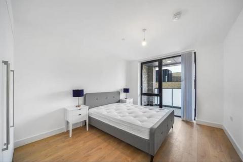 1 bedroom apartment to rent, Dress makers House, Aberfeldy Village, London, E14