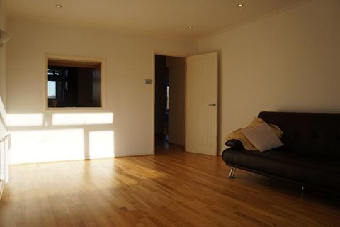 2 bedroom apartment to rent, Coppers Mead