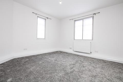 undefined, Lyttelton Court, Lyttelton Road, Hampstead Garden Suburb, N2